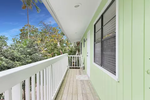 Exterior - 947 E 75th St, Marathon, FL 33050 photo 7 of 15