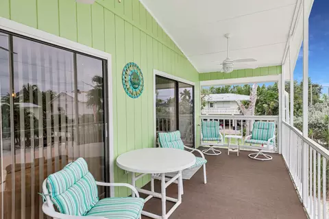 Exterior - 947 E 75th St, Marathon, FL 33050 photo 10 of 15