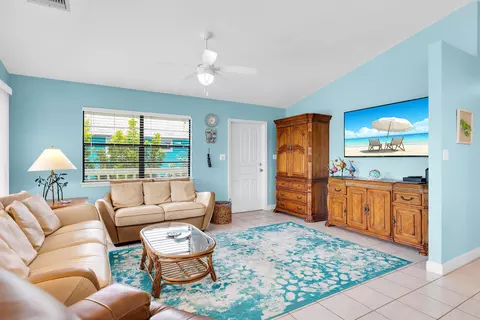 Bedroom - 947 E 75th St, Marathon, FL 33050 photo 1 of 6