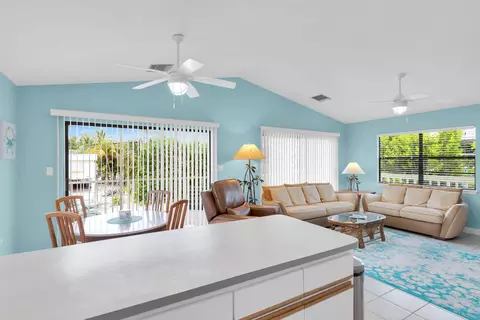 Living - 947 E 75th St, Marathon, FL 33050 photo 3 of 3