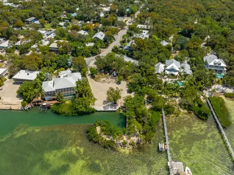 214 Apache St, Tavernier, FL 33070 photo 36