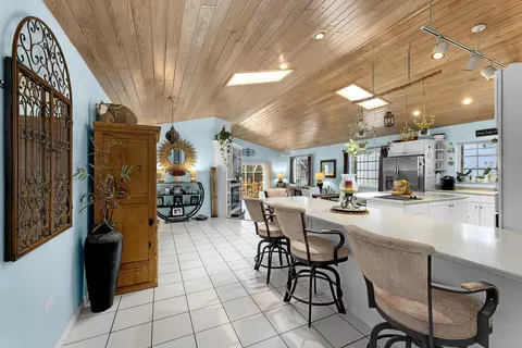 214 Apache St, Tavernier, FL 33070 photo 4