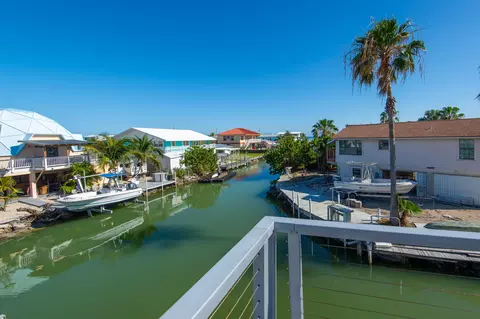 Exterior - 276 89th St, Marathon, FL 33050 photo 8 of 12