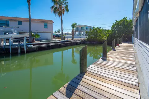 Exterior - 276 89th St, Marathon, FL 33050 photo 5 of 12