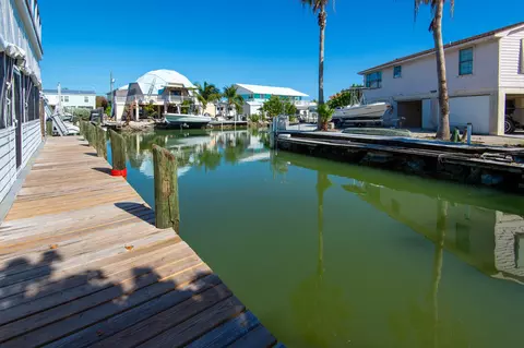 View/Area - 276 89th St, Marathon, FL 33050 photo 3 of 12