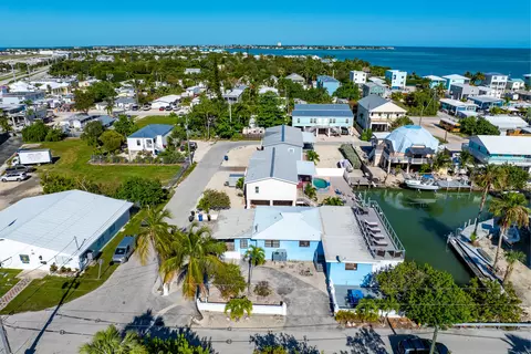 View/Area - 276 89th St, Marathon, FL 33050 photo 8 of 12