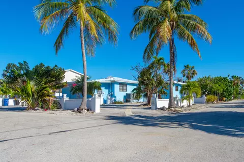View/Area - 276 89th St, Marathon, FL 33050 photo 7 of 12