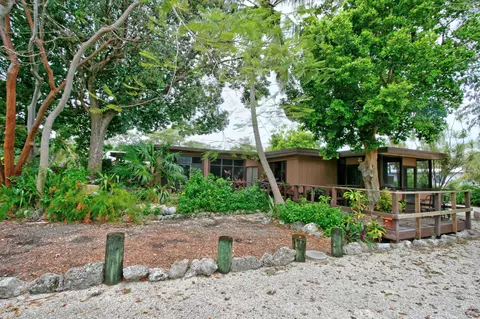 169 Pearl Ave, Tavernier, FL 33070