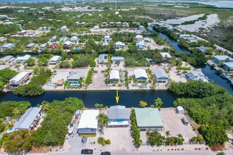 View/Area - 227 E Cahill Ct, Big Pine Key, FL 33043 photo 1 of 2
