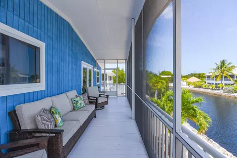 Exterior - 227 E Cahill Ct, Big Pine Key, FL 33043 photo 4 of 13