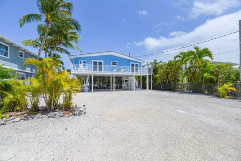 227 E Cahill Ct, Big Pine Key, FL 33043