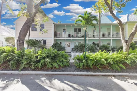 202 Southard St #8, Key West, FL 33040