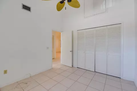 Bedroom - 29528 Constitution Ave, Big Pine Key, FL 33043 photo 1 of 4