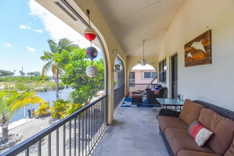 Exterior - 29528 Constitution Ave, Big Pine Key, FL 33043 photo 9 of 10