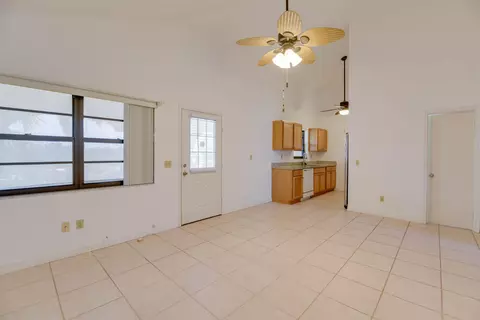 Kitchen - 29528 Constitution Ave, Big Pine Key, FL 33043 photo 1 of 6