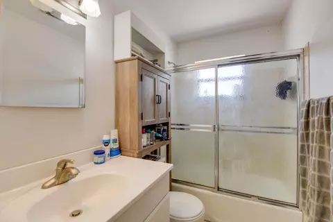 Bath - 29528 Constitution Ave, Big Pine Key, FL 33043 photo 3 of 4