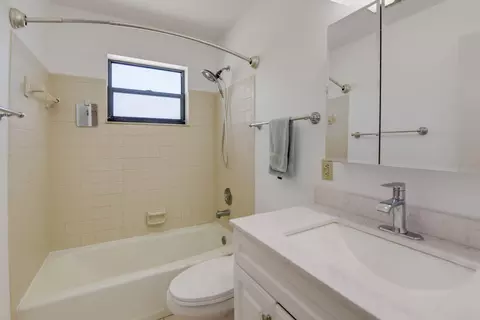 Bath - 29528 Constitution Ave, Big Pine Key, FL 33043 photo 1 of 4