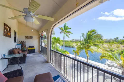 Exterior - 29528 Constitution Ave, Big Pine Key, FL 33043 photo 8 of 10