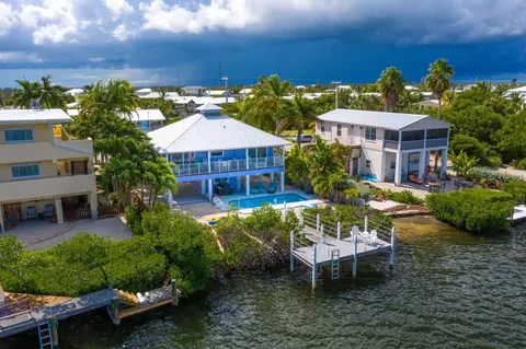 421 W Indies, Ramrod Key, FL 33042