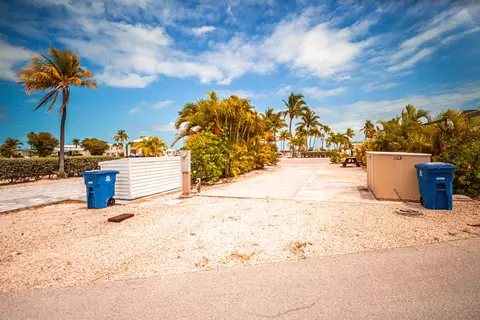 701 Spanish Main Dr #303, Cudjoe Key, FL 33042