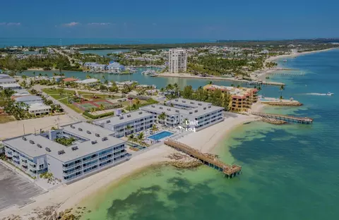 201 E Ocean Dr #104, Key Colony Beach, FL 33051