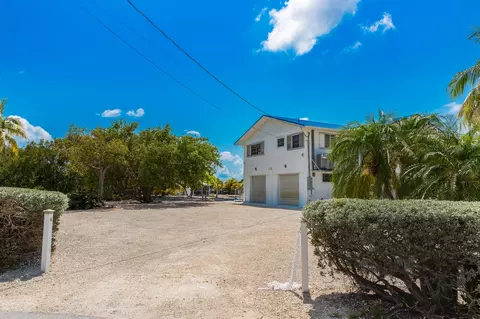 Exterior - 1618 Lambert Dr, Big Pine Key, FL 33043 photo 33 of 38
