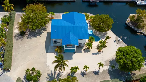 Exterior - 1618 Lambert Dr, Big Pine Key, FL 33043 photo 2 of 38