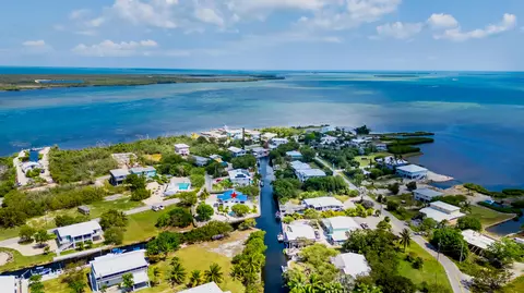 View/Area - 1618 Lambert Dr, Big Pine Key, FL 33043 photo 10 of 18