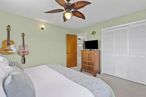 Bedroom - 1618 Lambert Dr, Big Pine Key, FL 33043 photo 5 of 5