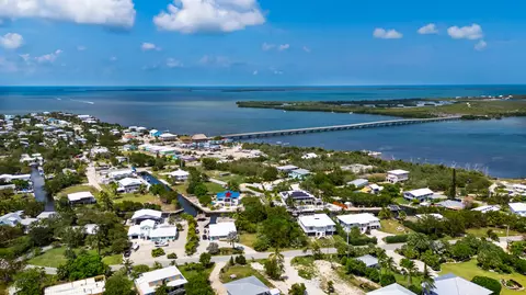 View/Area - 1618 Lambert Dr, Big Pine Key, FL 33043 photo 12 of 18