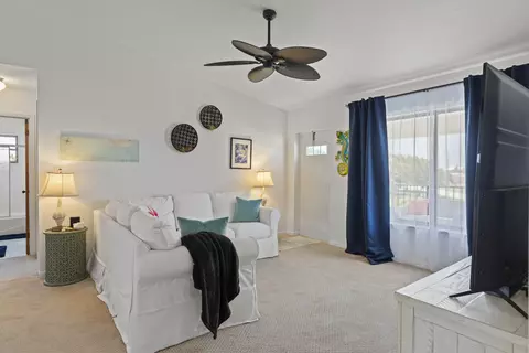 Living - 1618 Lambert Dr, Big Pine Key, FL 33043 photo 3 of 6