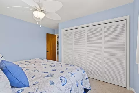 Bedroom - 1618 Lambert Dr, Big Pine Key, FL 33043 photo 3 of 5