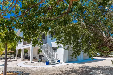 Exterior - 1618 Lambert Dr, Big Pine Key, FL 33043 photo 32 of 38
