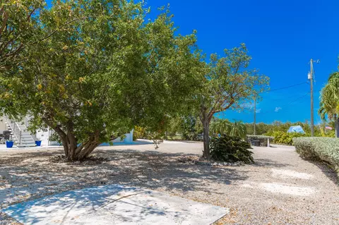 View/Area - 1618 Lambert Dr, Big Pine Key, FL 33043 photo 6 of 18