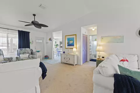 Bedroom - 1618 Lambert Dr, Big Pine Key, FL 33043 photo 1 of 5