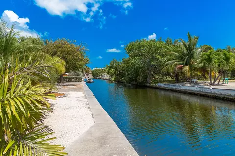 View/Area - 1618 Lambert Dr, Big Pine Key, FL 33043 photo 5 of 18