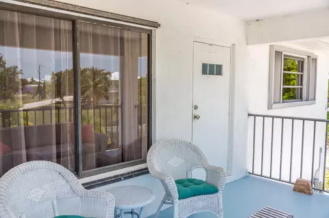 Exterior - 1618 Lambert Dr, Big Pine Key, FL 33043 photo 6 of 38