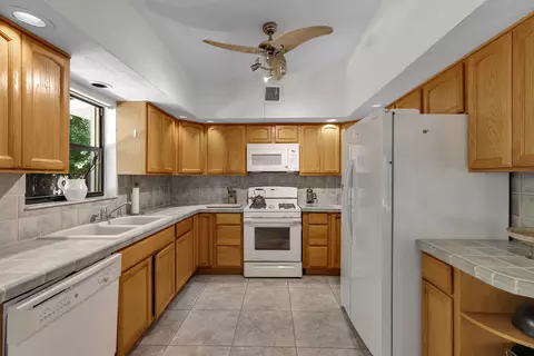 100 Orange Ln, Islamorada, FL 33036 photo 3
