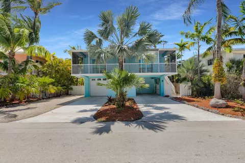 381 S Coconut Palm Blvd, Tavernier, FL 33070
