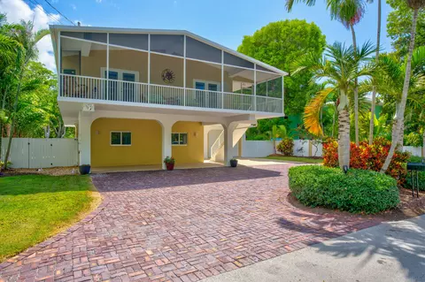 250 Key Honey Ln, Tavernier, FL 33070