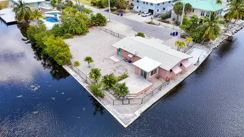 30427 Hawk Ln, Big Pine Key, FL 33043