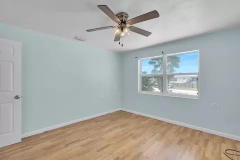 Bedroom - 29654 Constitution Ave, Big Pine Key, FL 33043 photo 1 of 9