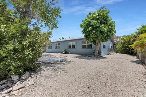 Exterior - 29654 Constitution Ave, Big Pine Key, FL 33043 photo 5 of 15