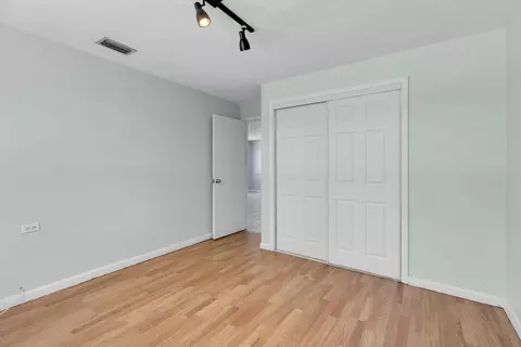 Bedroom - 29654 Constitution Ave, Big Pine Key, FL 33043 photo 5 of 9