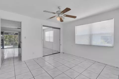 Bedroom - 29654 Constitution Ave, Big Pine Key, FL 33043 photo 6 of 9