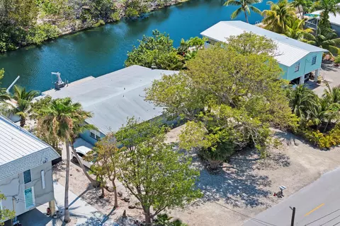 View/Area - 29654 Constitution Ave, Big Pine Key, FL 33043 photo 2 of 20