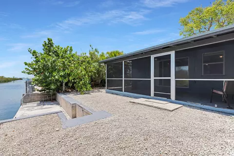 Exterior - 29654 Constitution Ave, Big Pine Key, FL 33043 photo 7 of 15