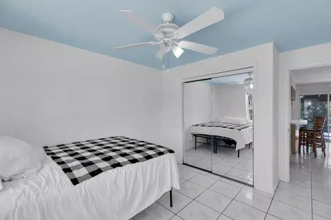 Bedroom - 29654 Constitution Ave, Big Pine Key, FL 33043 photo 9 of 9