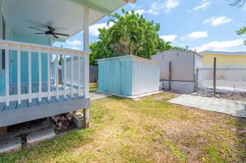 356 83rd St, Marathon, FL 33050 photo 4