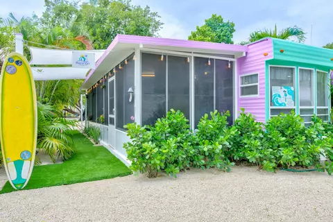 101551 Overseas Hwy #142, Key Largo, FL 33037